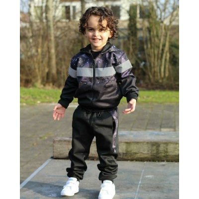 stoere Joggingpak zwart met print 